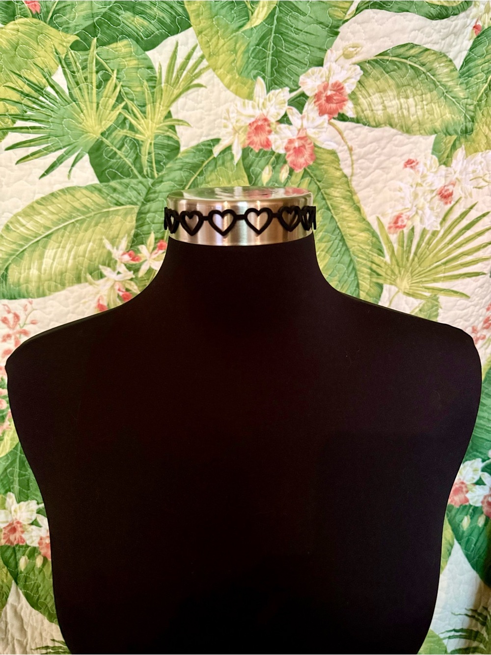 Handmade Black Velvet Heart Cutout Adjustable Choker Necklace 12-16 inches Gold